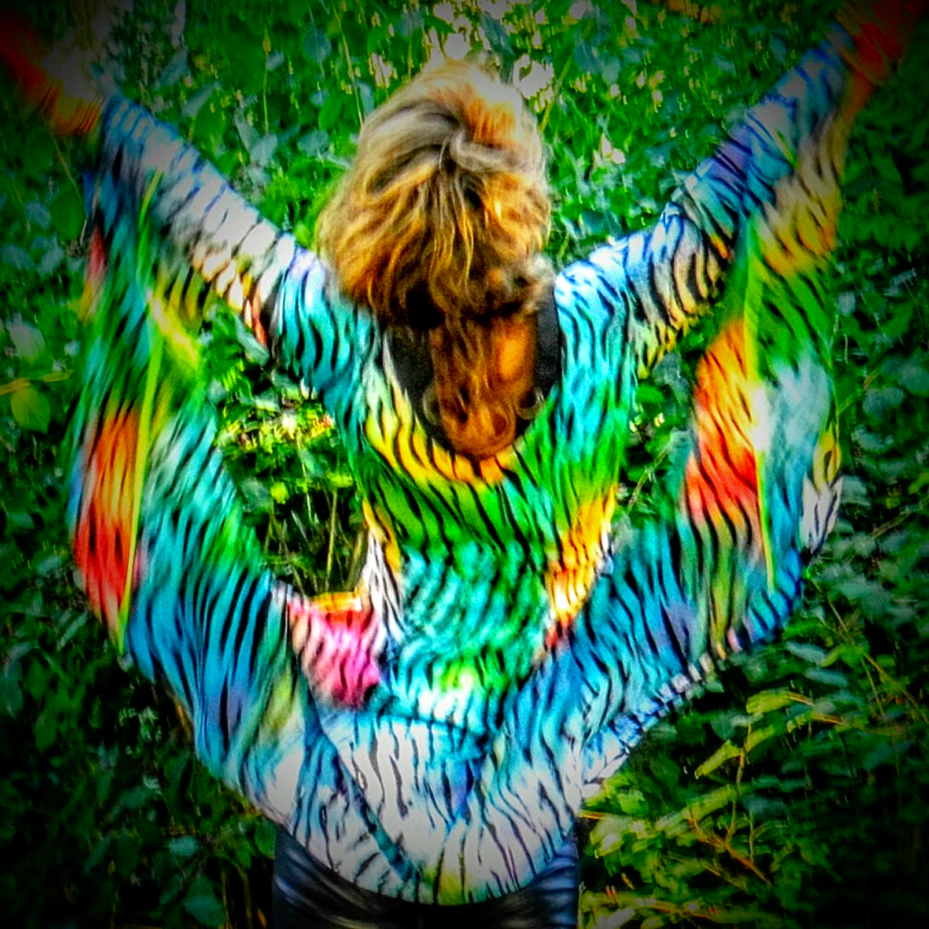 spring colorful top_InPixio
